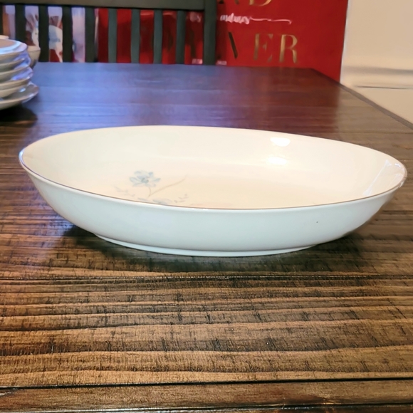 Super Diamond China | White With Blue Floral Design & Silver Rim | 39 Pieces - Picture 8 of 12